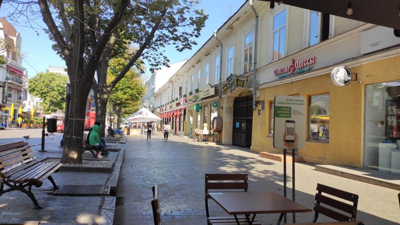 Квартира На Дерибасовcкой Odessa Exteriör bild